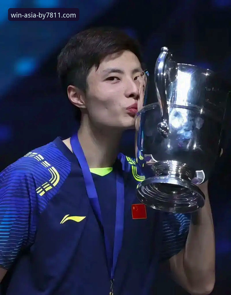 揭秘石宇奇亚锦赛封王背后的真相：国羽八年等待的终结者